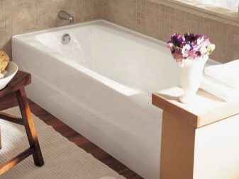 Bathtub to small bathroom