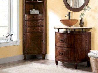 Skåp i naturträ med två lådor och tvättställ i trä för badrummet