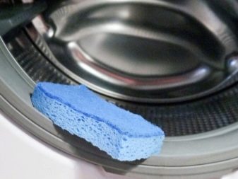 Reinigen Sie die Trommel der Waschmaschine mit Backpulver