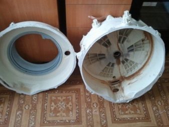 Serbatoio della lavatrice compattato