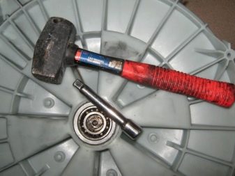 Pakeiskite susidėvėjusį skalbyklės guolį, jei jis skamba skalbiant.