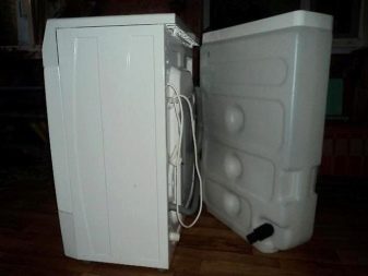 Kompakta veļas mašīna ar ūdens tvertni 