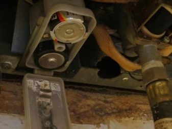 Baterie v plynovém ohřívači vody