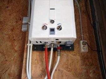 Installation of a gas column for liquefied gas