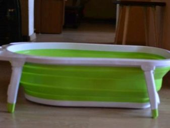 折りたたみ式足踏みバスタブ