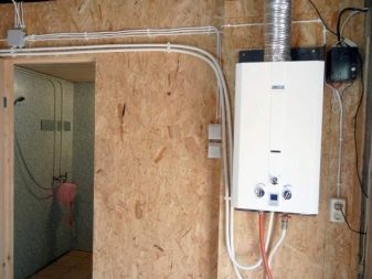 Warmwasserbereiter im Gartenhaus installiert