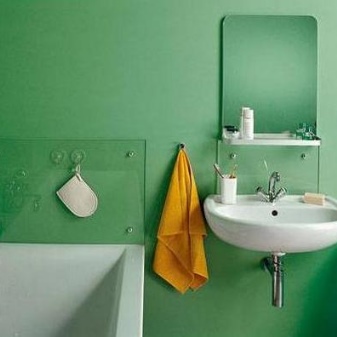 格安バスルームの塗り壁