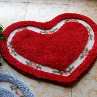 Tapis de bain romantique en forme de cœur