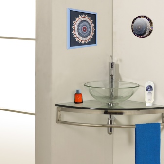 Lavabo sospeso in vetro