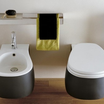 Ongewoon gevormde wandhangende WC-potten en bidets