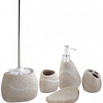 Todos los accesorios sanitarios de Roca