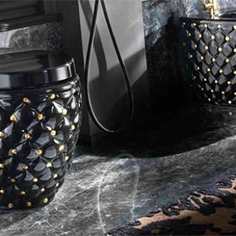 Χρωματιστές τουαλέτες σχεδιαστών