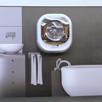 Монтирана на стената перална машина