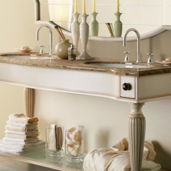 Πέτρινη λεκάνη