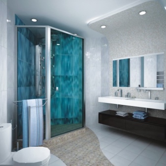 Zgornji dvojni umivalnik v kopalnici