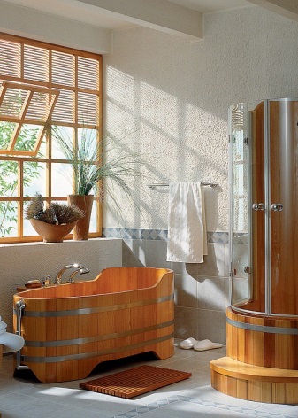 Duschkabine aus Holz