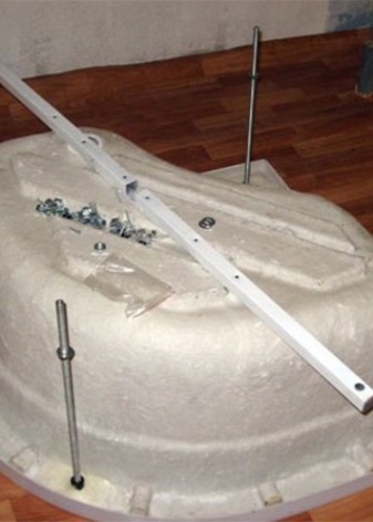 Lydabsorberende bruseniche bund