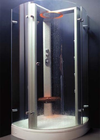 Триъгълна душ кабина
