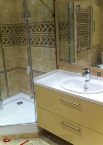 Wall cabinet with chipboard floor standing legs and washbasin