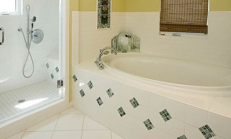 Etaj într-o baie khrushchka