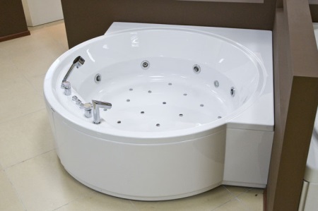 Кръгла акрилна вана