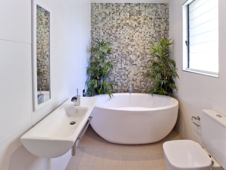 Grande vasca da bagno nel design