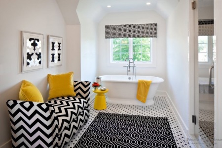 白と黒のバスタブ。