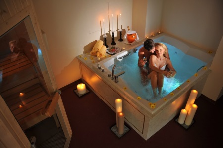 Jacuzzi za dve osebi