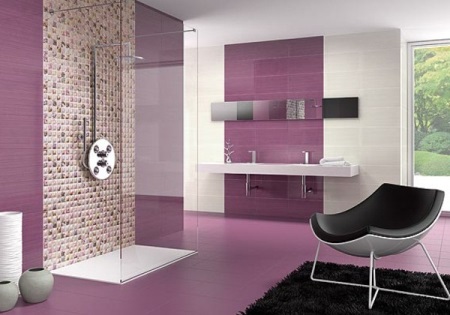 Salle de bain violette