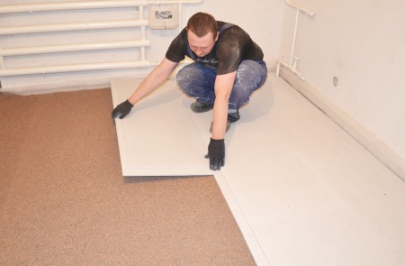 Poravnava tal kopalne kadi