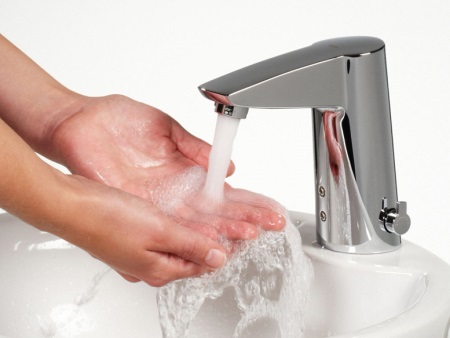 touchless faucets