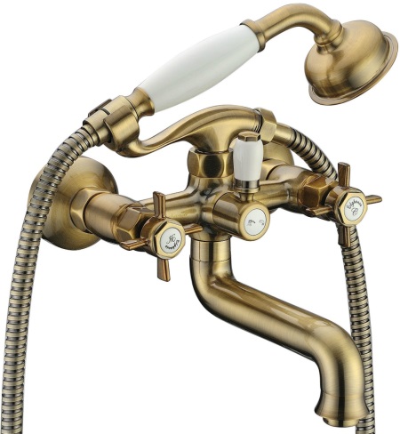 Badkuip en wastafelmengkraan