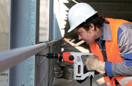 Borra ett hål med en borr