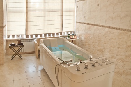 spa - bañera de hidromasaje