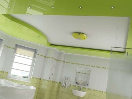 Tak- och punktbelysning i badrummet