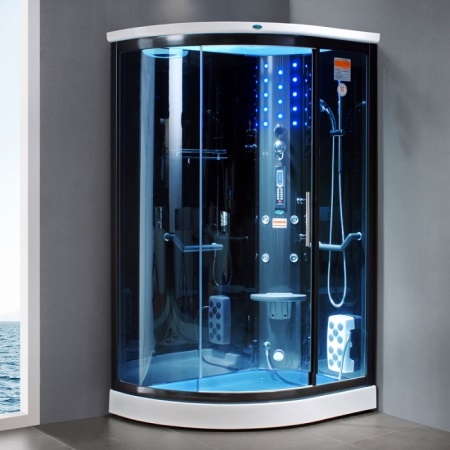 megvilágított zuhanykabin
