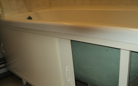 Akrilni vložek za kopel