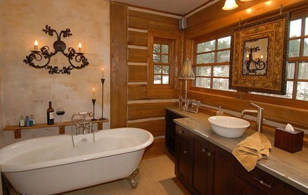 Kopalnica v podeželskem slogu