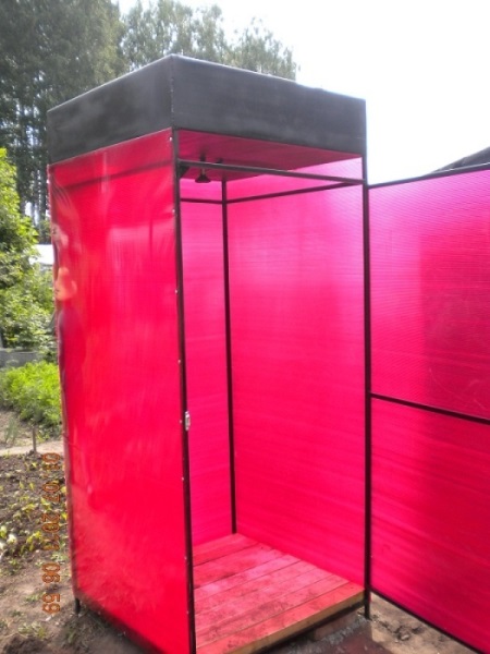 Dusch med elektrisk tank