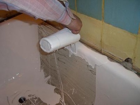 Išlietos vonios technologija