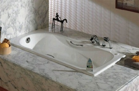 Semi-Automatic overflow filler for bathtubs