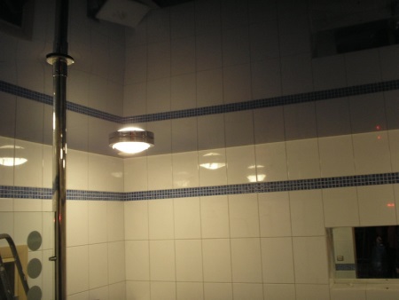 Iluminarea slabă a băii