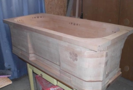 Cada de baie făcută manual