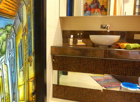 Подови рафтове в банята