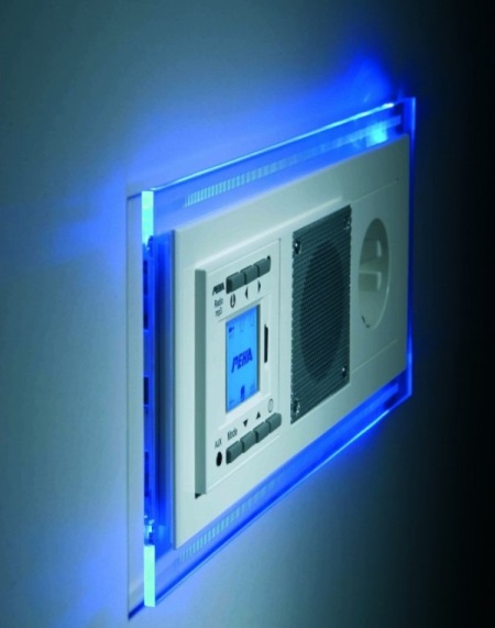 Radio Rehea NOVA med bakgrundsbelysning