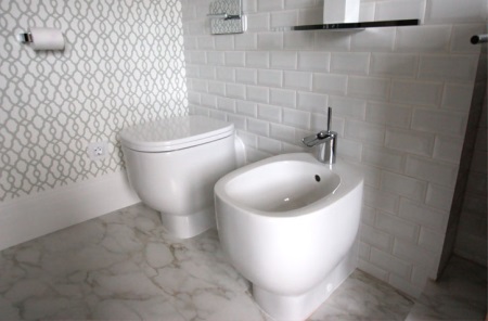 Keresztbe fektetett csempe