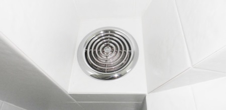 Drevený dom Vetranie kúpeľne