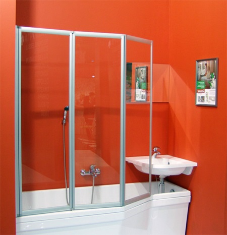 Zástěna pro asymetrické vany