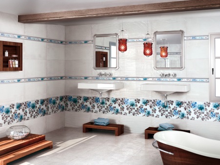 Бели плочки в банята