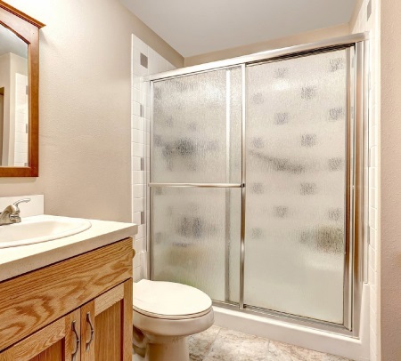 Polycarbonate shower curtains